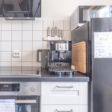 Ferienwohnung Arbeitsplatz, Balkon, Tiefgarage nähe neue Messe Leipzig Exterior foto